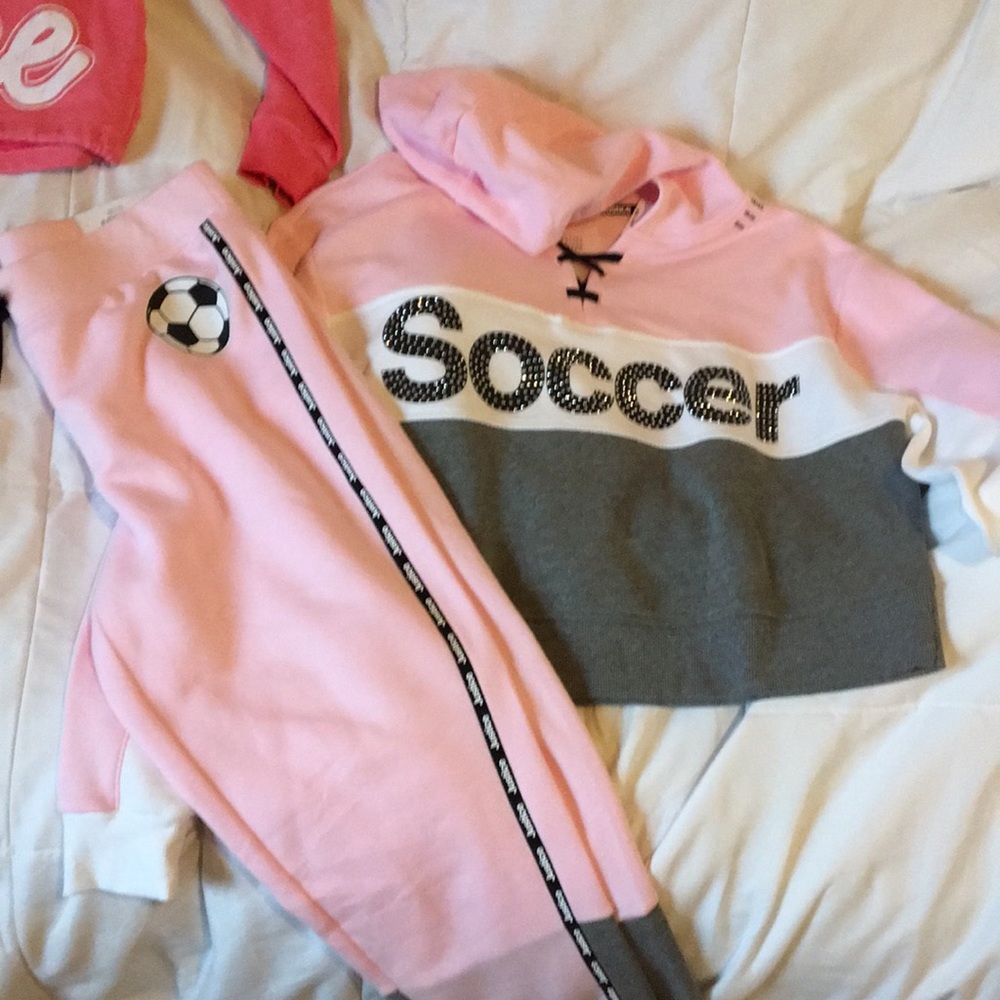 Justice girls sweatshirt and sweatpants size 18/20